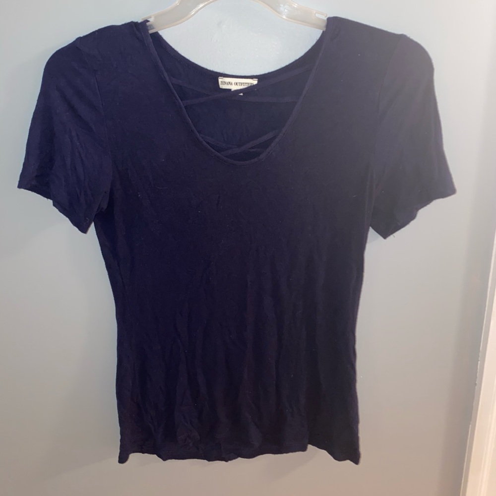 super cute shirt !!